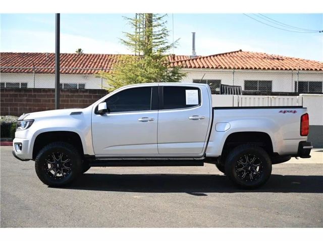 Vehicle image 8 of 33