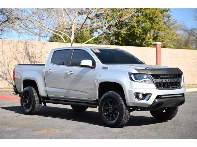 Vehicle image 3 of 33