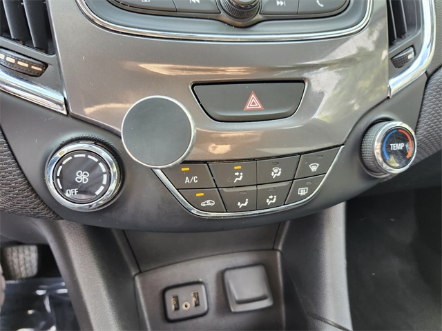 Vehicle image 23 of 29