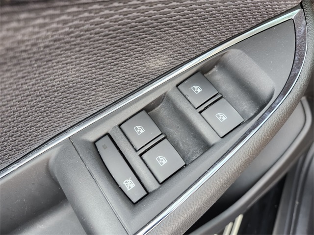 Vehicle image 27 of 29