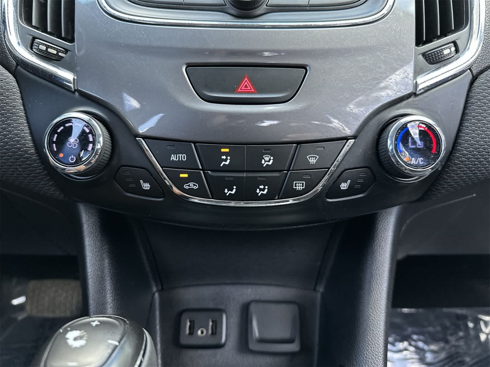 2019 Chevrolet Cruze LT Image 19 of 21