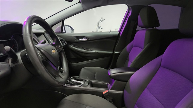 2019 Chevrolet Cruze LT Image 16 of 25