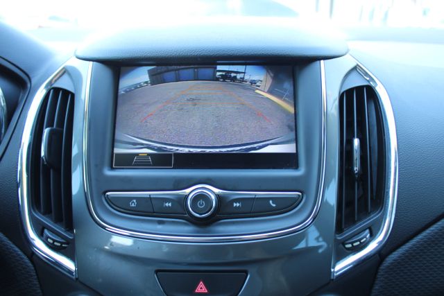 2019 Chevrolet Cruze LT Image 22 of 27