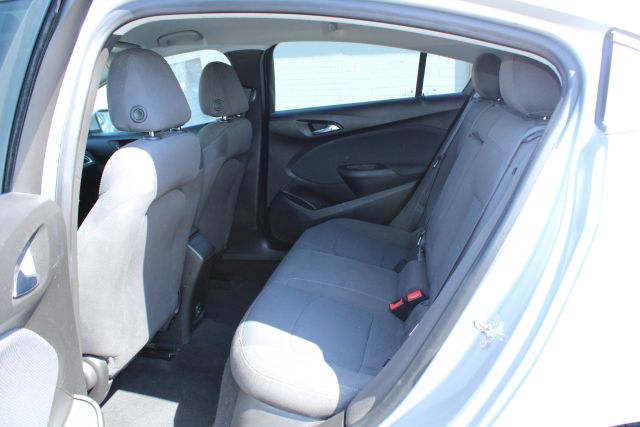 2019 Chevrolet Cruze LT Image 10 of 27