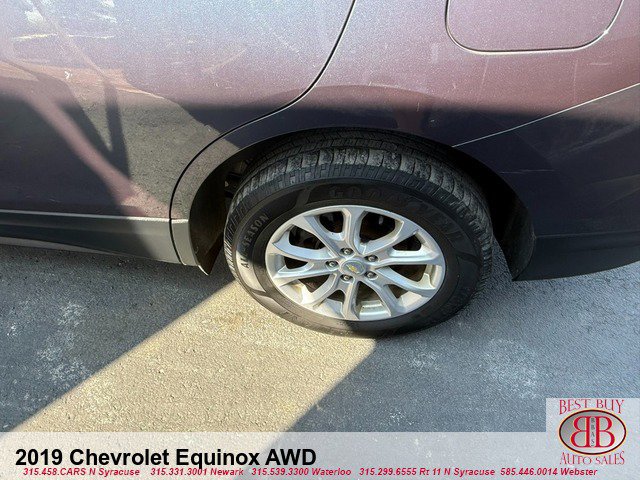 2019 Chevrolet Equinox LS Image 8 of 17