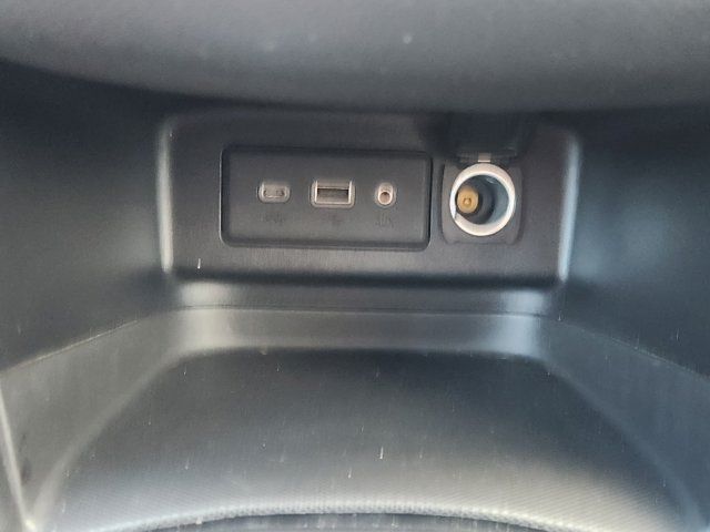 2019 Chevrolet Equinox LT Image 17 of 35