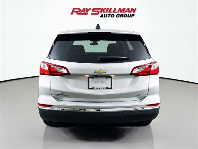 Vehicle image 6 of 40