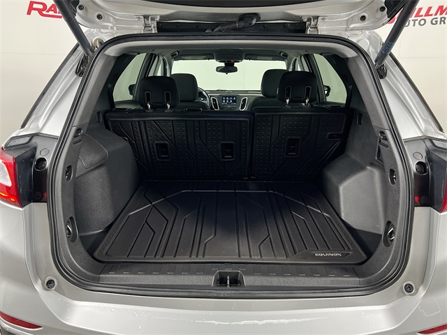 Vehicle image 14 of 40