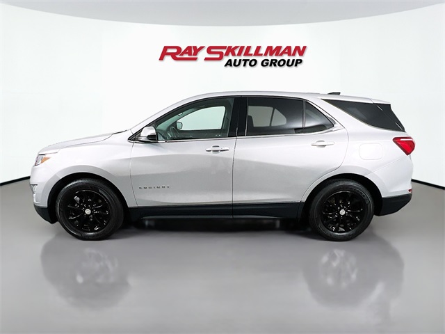 Vehicle image 8 of 40