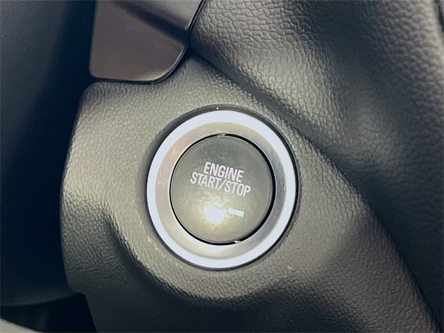 Vehicle image 30 of 40
