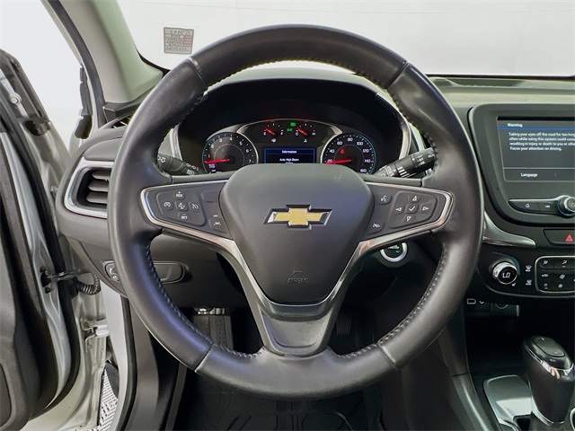 Vehicle image 34 of 40