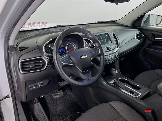 Vehicle image 18 of 40