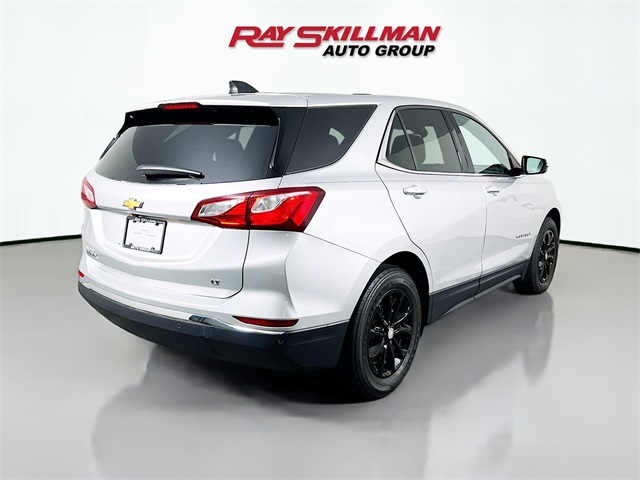 Vehicle image 5 of 40