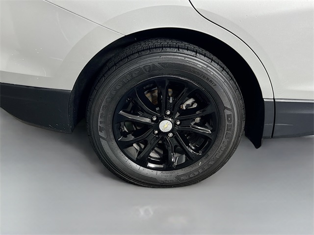 Vehicle image 13 of 40