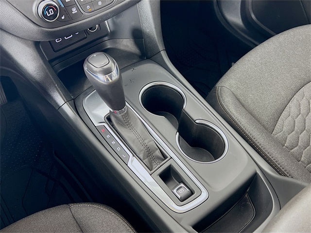 Vehicle image 25 of 40