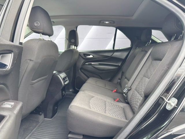 Vehicle image 11 of 22