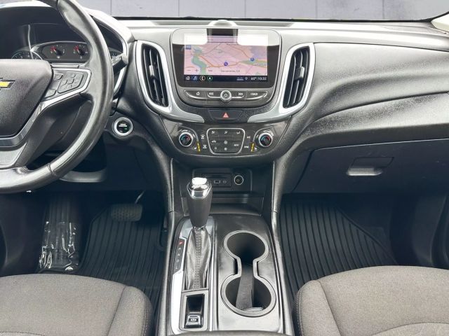 Vehicle image 13 of 22