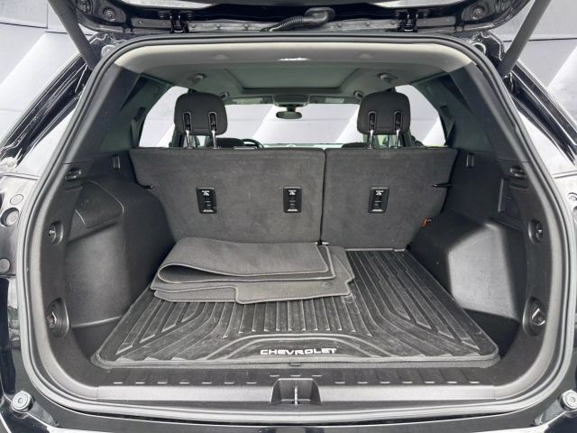 Vehicle image 20 of 22