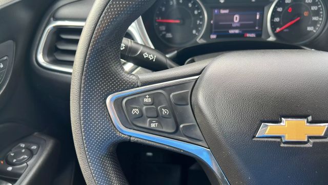 Vehicle image 15 of 34