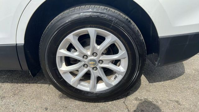 Vehicle image 11 of 34