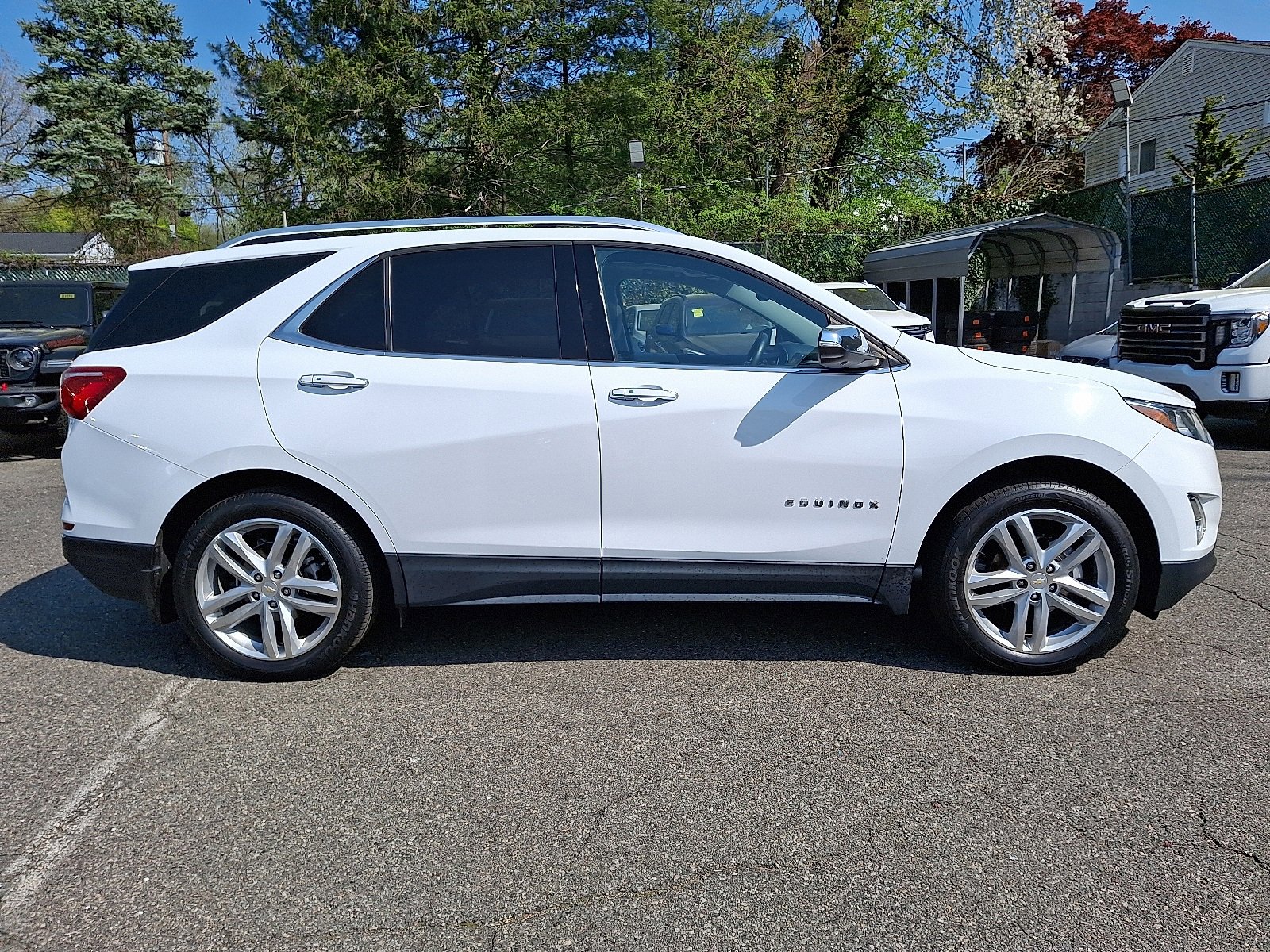 Vehicle image 4 of 30