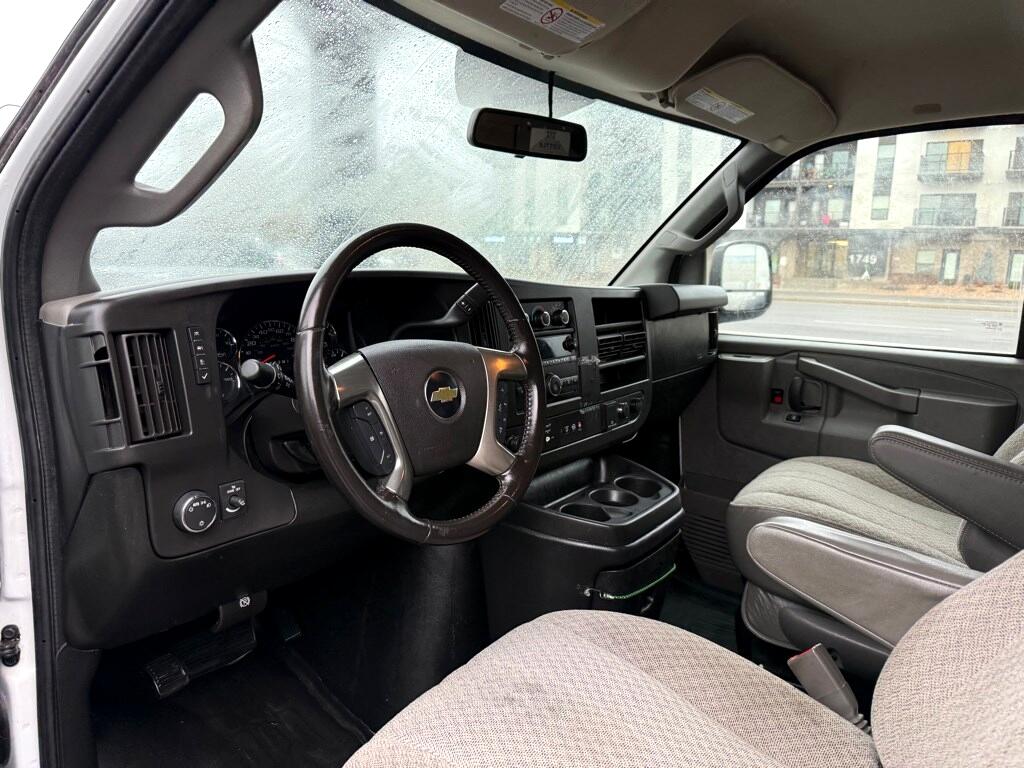 Vehicle image 6 of 16