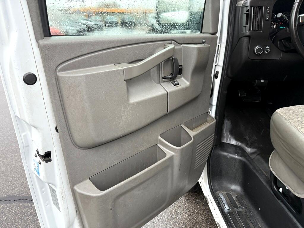 Vehicle image 5 of 16