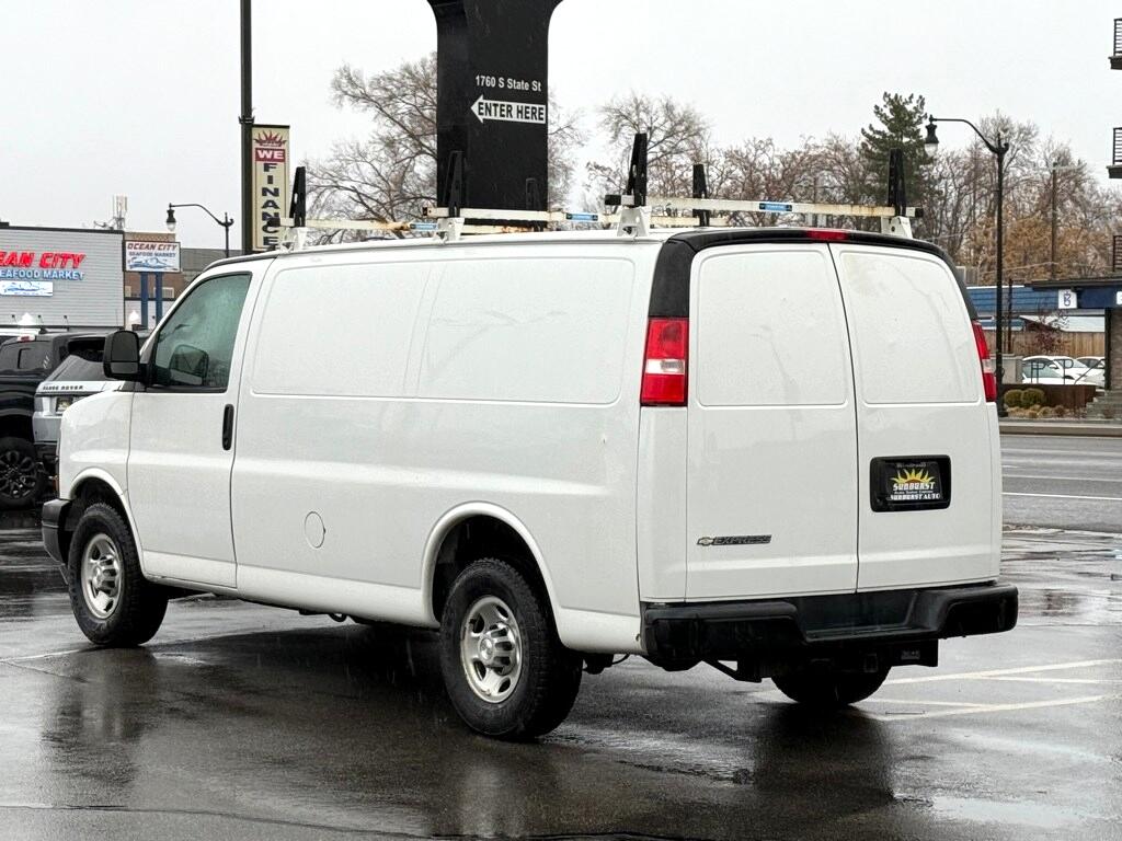 Vehicle image 4 of 16