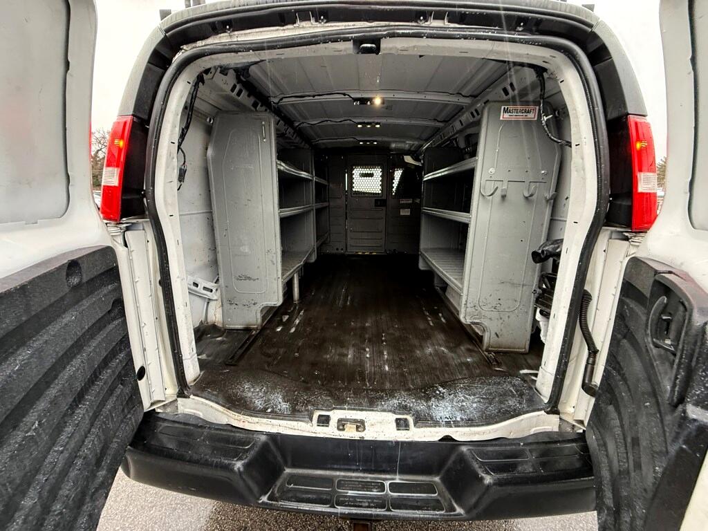 Vehicle image 13 of 16