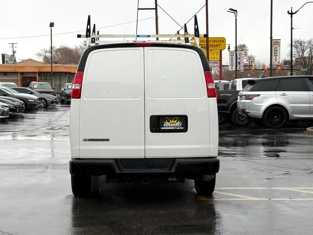 Vehicle image 3 of 16