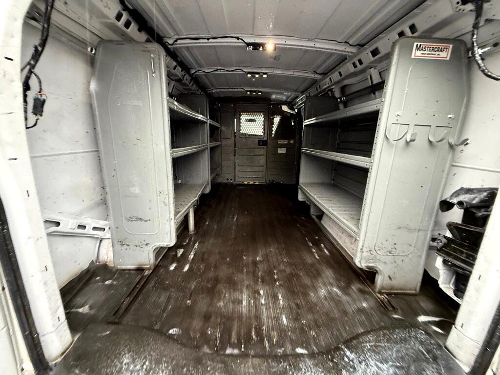 Vehicle image 14 of 16