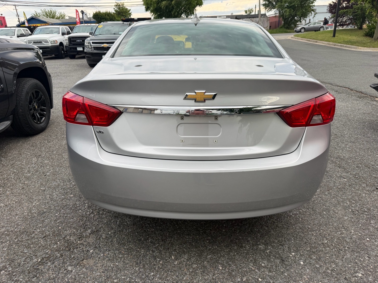 2019 Chevrolet Impala LS Image 2 of 15