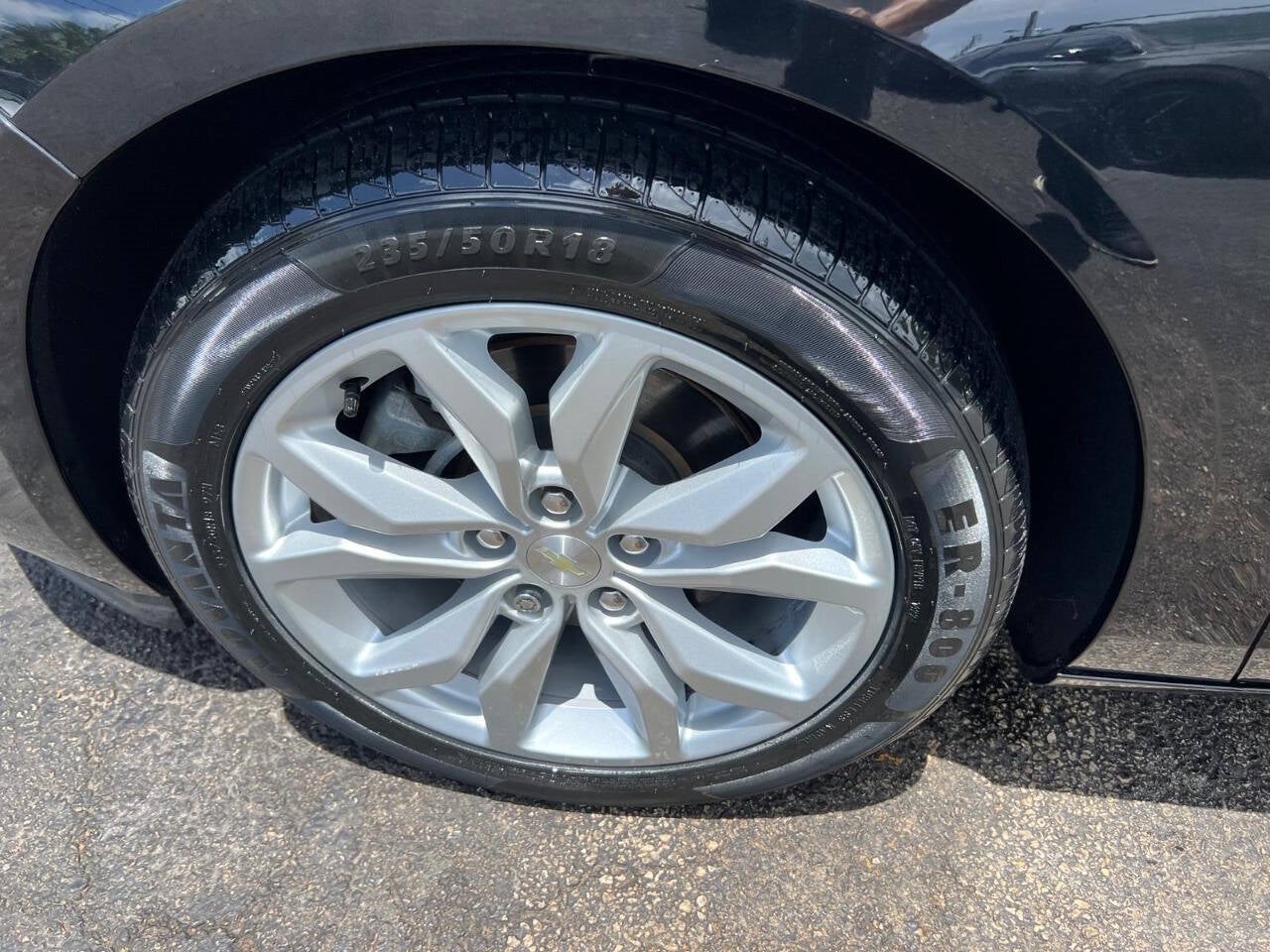 Vehicle image 13 of 50