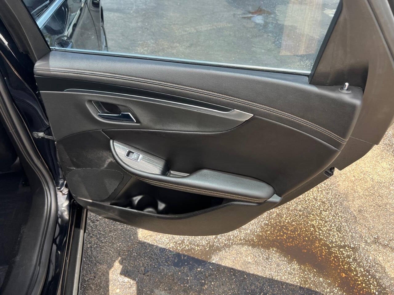 Vehicle image 45 of 50