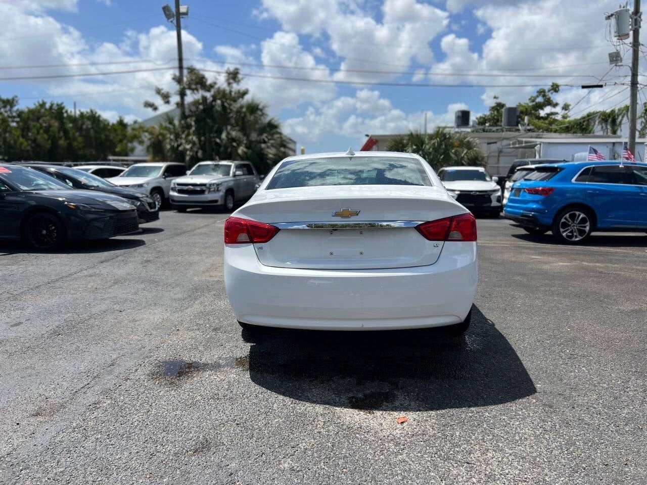 Vehicle image 11 of 38