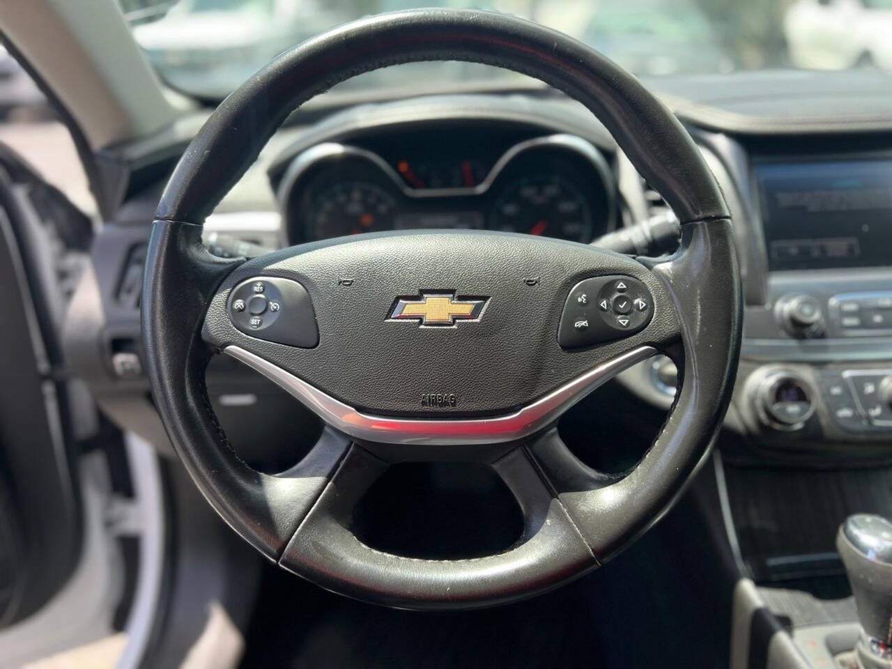Vehicle image 26 of 38
