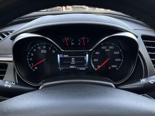 Vehicle image 23 of 41