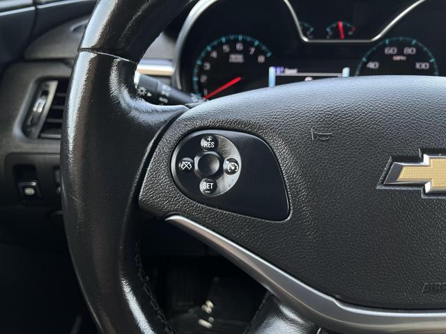 Vehicle image 21 of 41