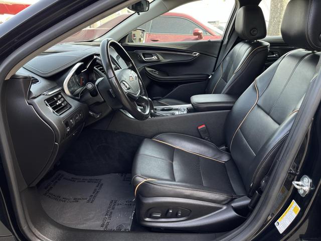 Vehicle image 15 of 41
