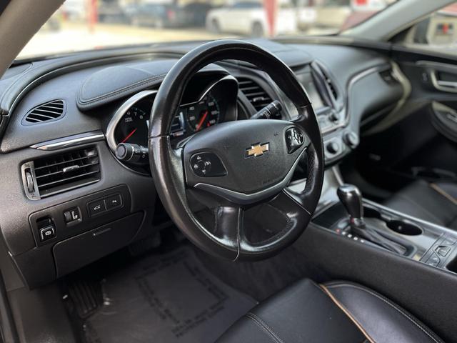 Vehicle image 17 of 41