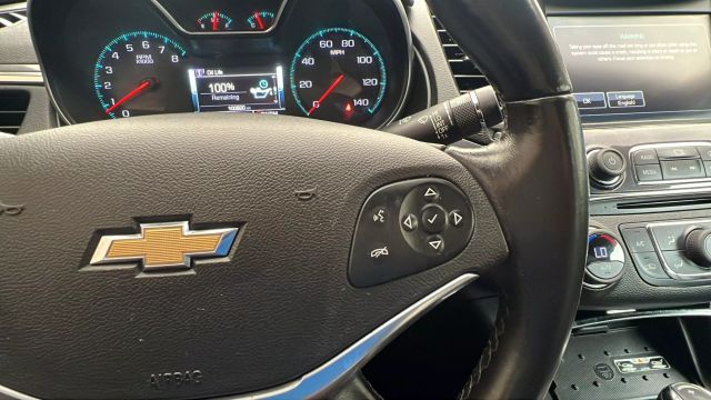 Vehicle image 15 of 33