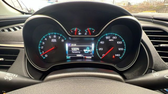 Vehicle image 11 of 33