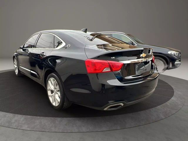 Vehicle image 7 of 33