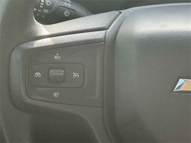 Vehicle image 24 of 30