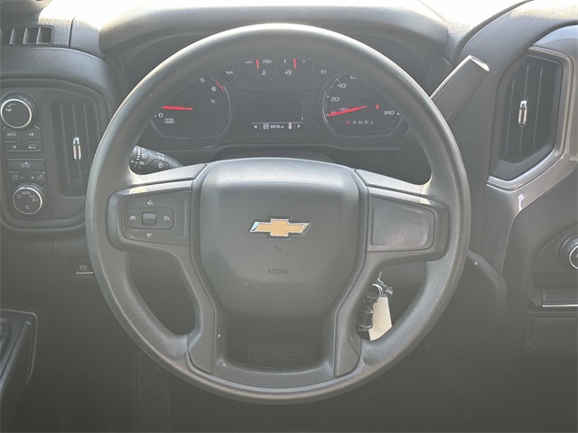Vehicle image 23 of 30