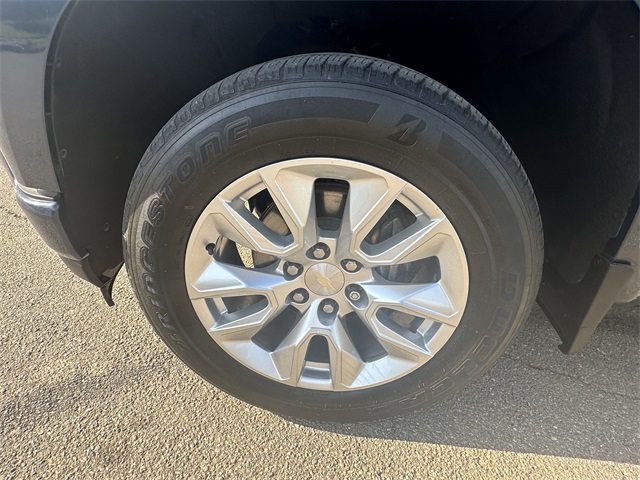 Vehicle image 11 of 30