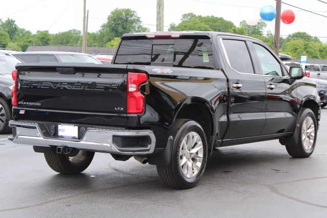 Vehicle image 4 of 45