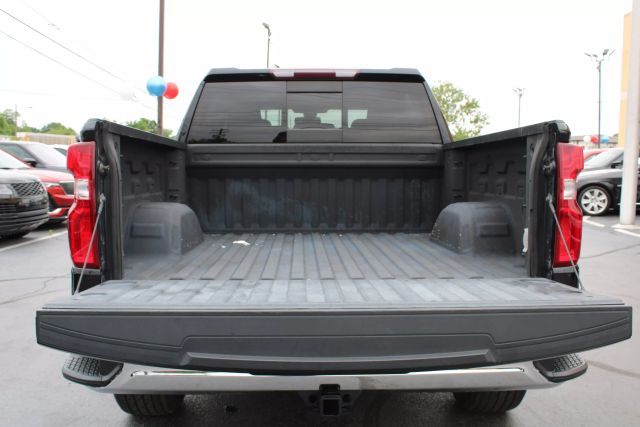 Vehicle image 38 of 45