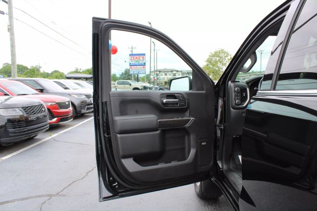 Vehicle image 7 of 45