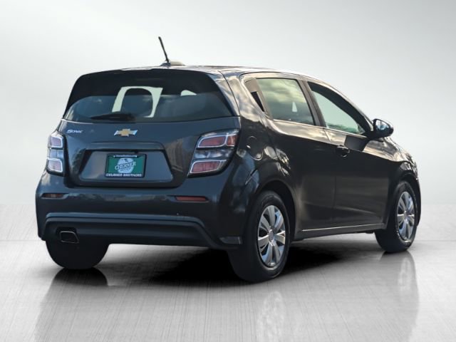 2019 Chevrolet Sonic LT Image 5 of 38
